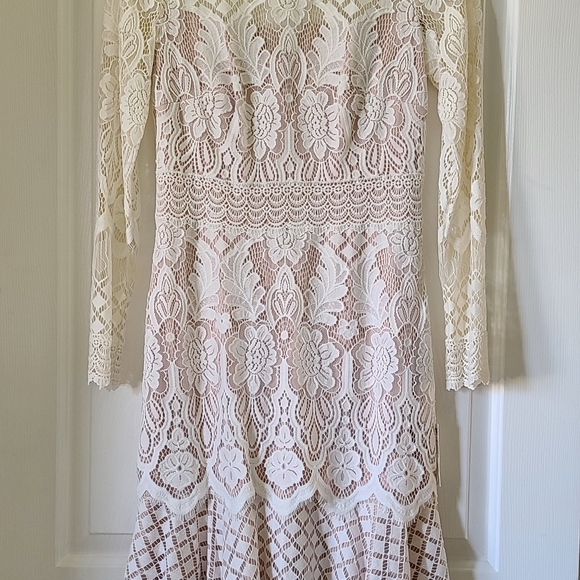 Dress - Picture 6 of 8